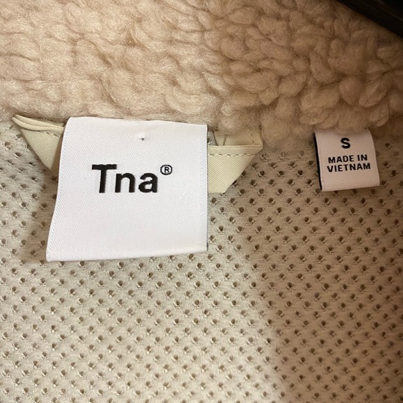 NWOT Aritzia TNA Cody Massive Polar Vest Fleece Sherpa Zip-Up Vest Size Small - Picture 10 of 13